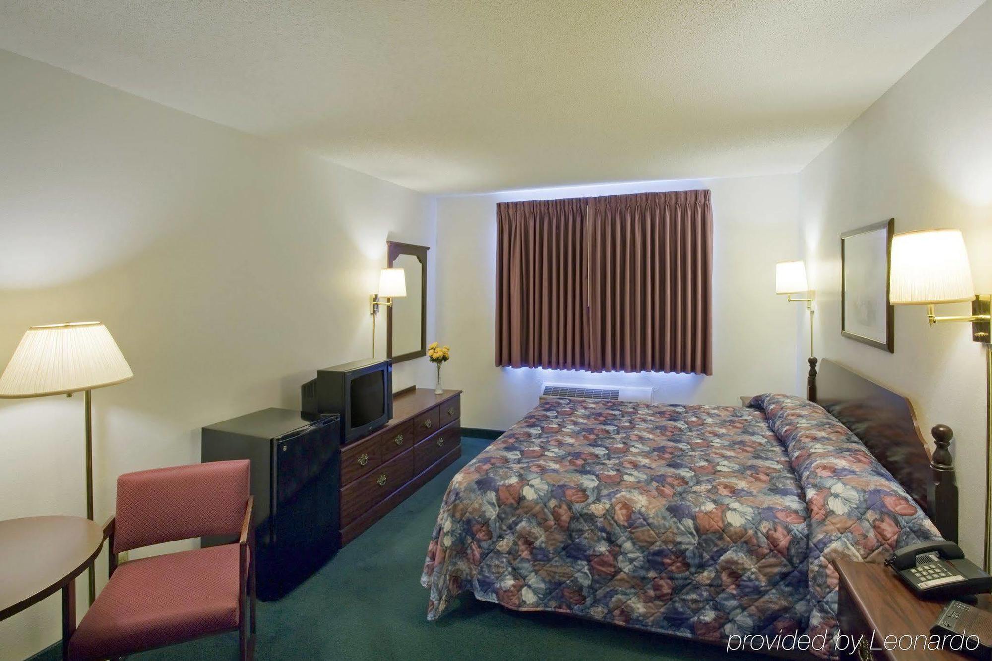 Americas Best Value Inn-Holts Summit/Jefferson City 客房 照片